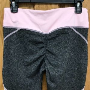 Scrunch bottom YOGA/workout leggings